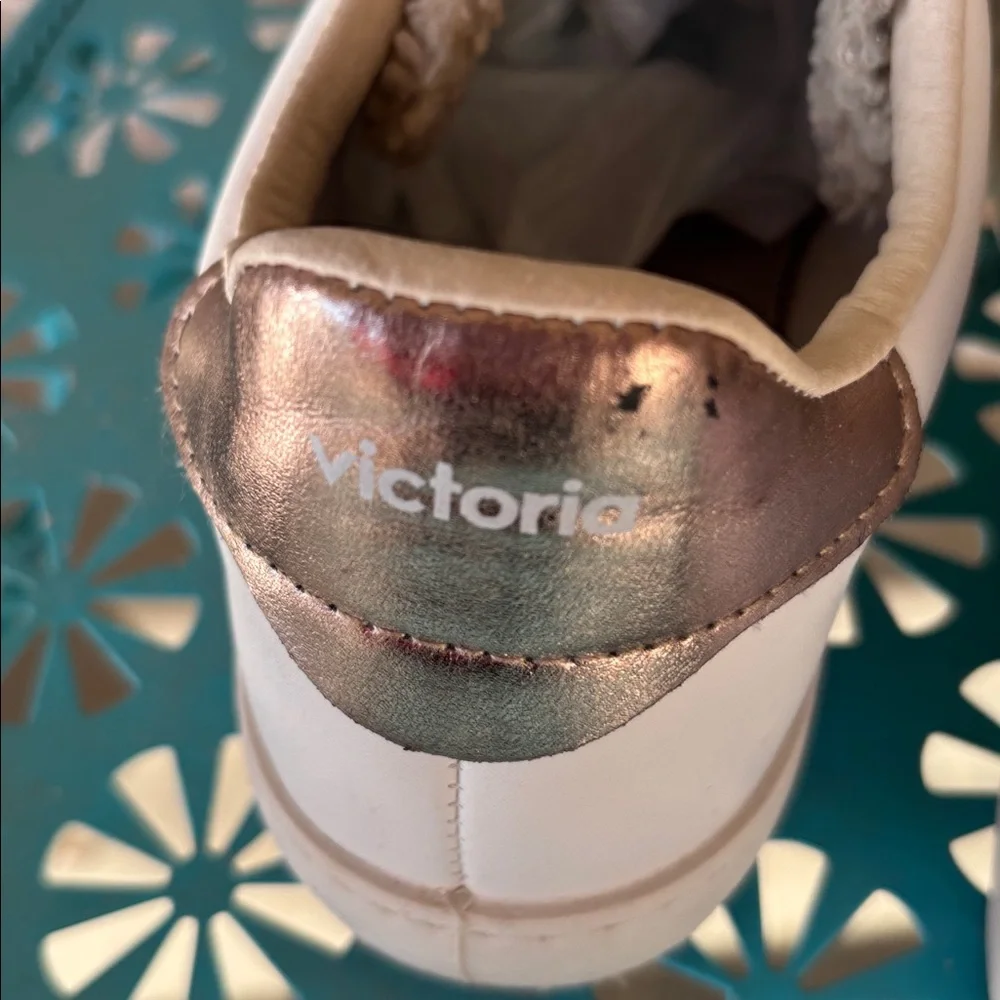 Victoria Berlin Ciclista Effecto - Hielo Beige Faux Leather Glitter Sneakers